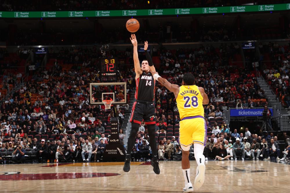 了他成为球 了他成为球